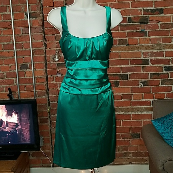 macy's emerald green cocktail dress